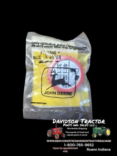 Genuine John Deere PT 1886 Fuel Cap NOS