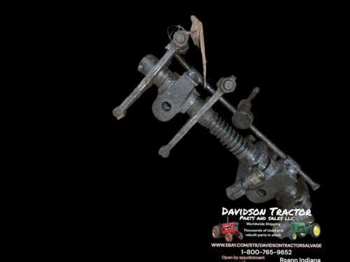 USED JOHN DEERE Styled B B1771R ROCKER SHAFT ASSY B, BR, BO TRACTOR