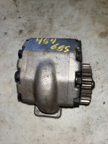 Pump 406763R91 fits Case 464 484 485 495 574 584 585 595 595XL 674 684 685 685XL