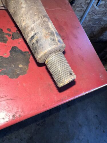 Farmall M Early SM Tractor front pedestal spindle shafts for hubs 6719DD