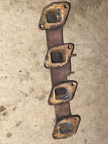 3058003R1 Exhaust Manifold for Case / International Tractor 644 844