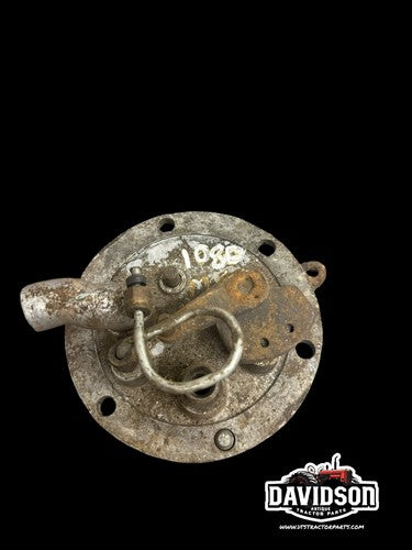 Massey Ferguson 1080 Tractor MF side cover w/ engagement lever handle