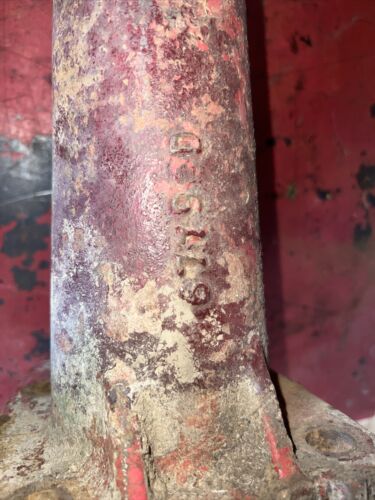 Farmall Super M SM Tractor front pedestal spindle shafts for hubs 6719D
