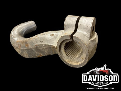 MASSEY FERGUSON 50 STEERING ARM #182530M1 USED ORIGINAL GOOD CONDITION
