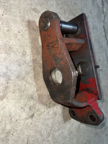 1988 Case IH 485 Diesel Tractor Steering Cylinder Bracket
