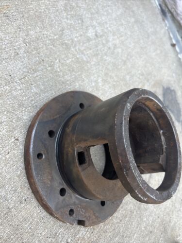 International Harvester/Farmall Housing SUPER H Tractor (358058R1)