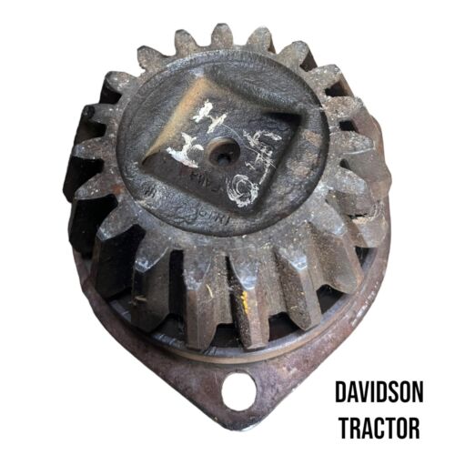 1957 Farmall 450 Tractor Pinion Gear Shaft Assembly