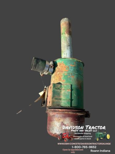 John Deere 1120 Tractor Air Cleaner Assembly