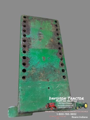 R70588 Tractor Fender Bracket Fits John Deere 2010 2030 2440 2510 2630 2640 +