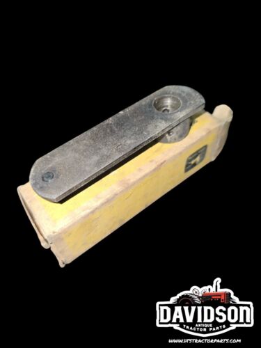 Genuine John Deere 500 Tractor Rockshaft Linkage Arm AR30622