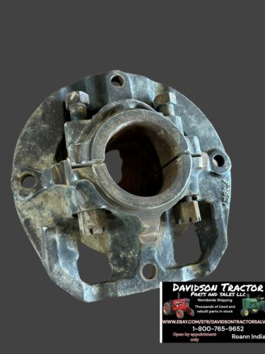 John Deere G RH Main Bearing Casting (clutch side) F752R AF770R