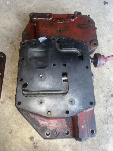 IH 706 Hydraulic control Valve Antique Tractor