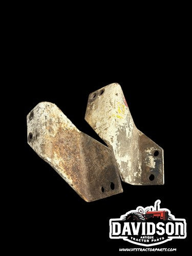 IH Farmall Cub Low Boy 154 Brackets Pair Antique Tractor
