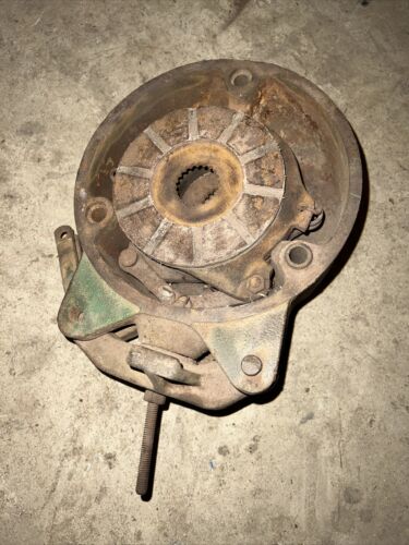 John Deere 40T brake housing M1781T