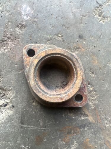 John Deere A 60 630Tractor Camshaft Bearing Cap A3582R