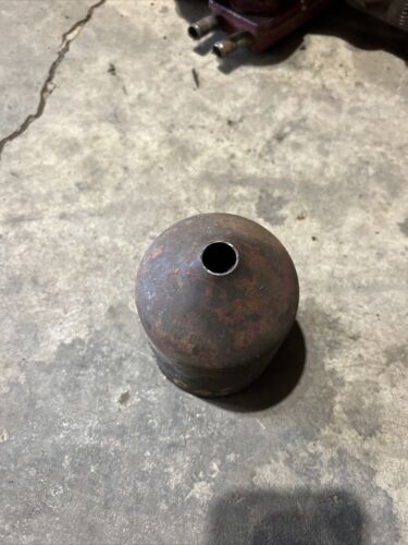 IH Farmall A,B,C, Supers 100 200 130 230 140 250 340 Oil Filter Canister