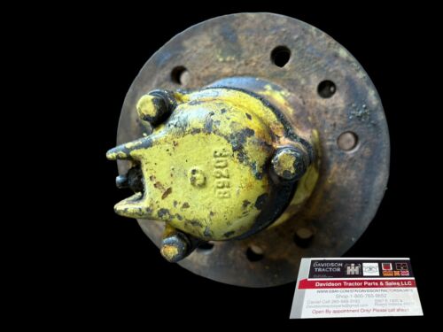 John Deere B Tractor B918R Front Wheel Hub Antique Tractor