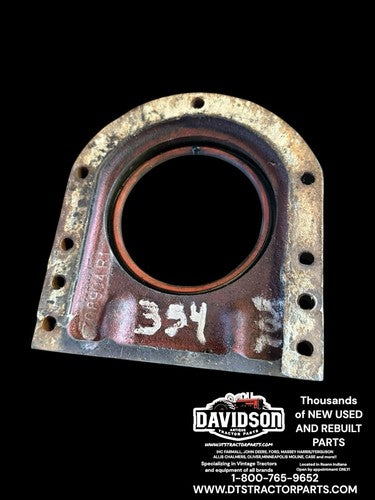 Farmall International 364 384 B275 B414 424 444 Rear Main Seal Housing 708904R1