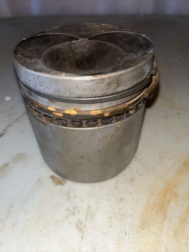 International Piston Assy-engine 318377R2 D282