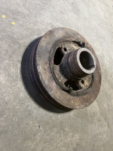 International Tractor  Crankshaft Damper 9” Pulley 606-786-C92 Antique Tractor