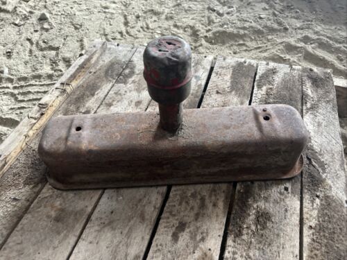 Farmall A B C 100 130 200 230 Valve cover W/Cap Antique tractor