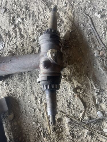 Farmall Super M SM Tractor front pedestal spindle shafts for hubs 6719D