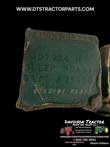Genuine John Deere JD7924 BEARING New Old Stock