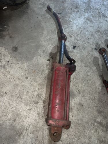 Farmall IH 460 350 RC Tractor Original fast hitch 2pt lift hydraulic cylinder