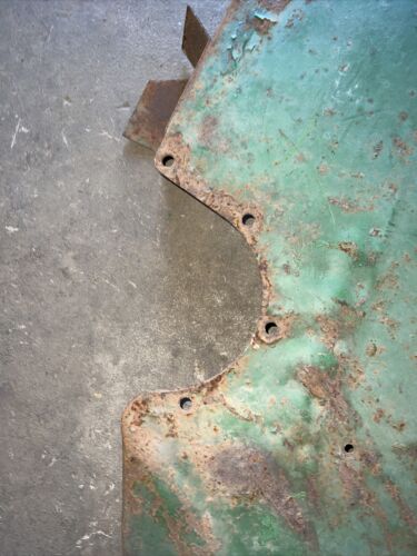USED JOHN DEERE LA TRACTOR RH FENDER AL2772R