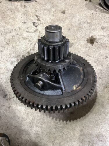 John Deere B tractor ORIGINAL JD B181R transmission pinion drive assembly