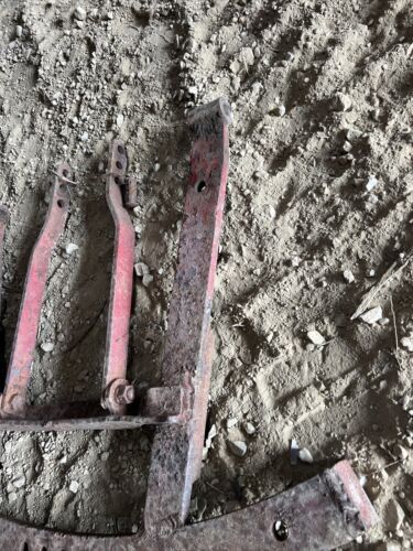 International 560 Wheetland Drawbar Antique Tractor
