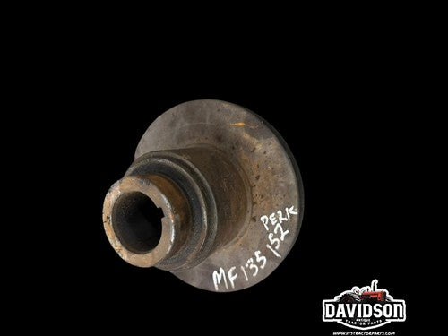 Massey Ferguson 135    152-Perkins Crankshaft Pulley Antique Tractor
