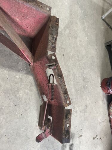 IHC Mcormick W9 Gas Right foot platform W9 International Antique tractor