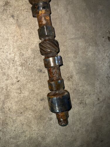 International Super M Camshaft W/O Gear 45955 D