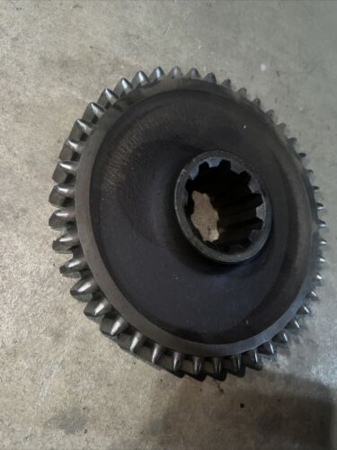 Farmall M IH Tractor top upper transmission 1st drive 44T gear 56533D