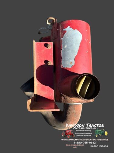 IH International 674 Tractor  Air Cleaner Assembly
