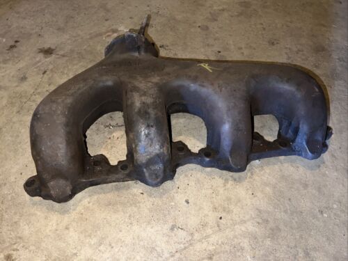 Chevrolet medium duty truck and school bus right hand exhaust manifold 3964244