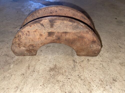 Rear Wheel Clamp IH Farmall 380863R2 706-1066