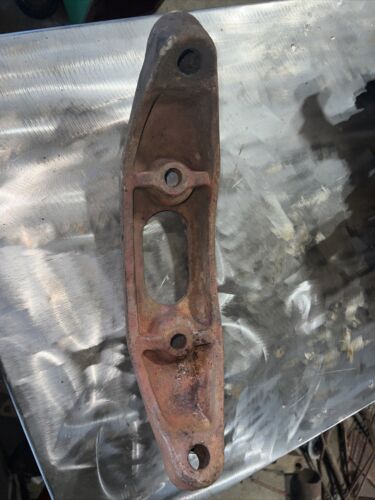 Farmall 450 400 Tractor Orgnal IH IHC front pedestal cultivator mounting bracket