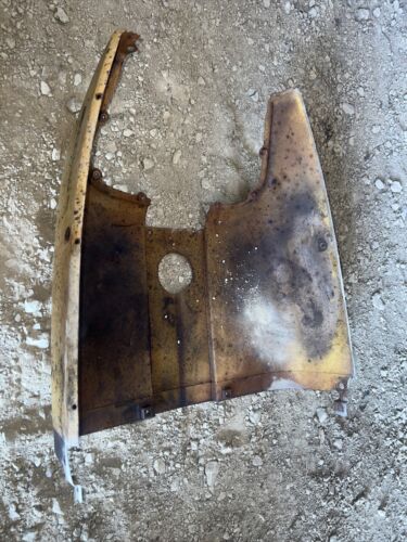 IH FARMALL 424 444 2444 TRACTOR CENTER FUEL TANK HOOD - NICE NO DENTS