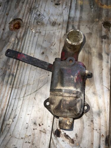 Farmall IH 300 Rowcrop tractor ORIGINAL IH thermostat housing holder