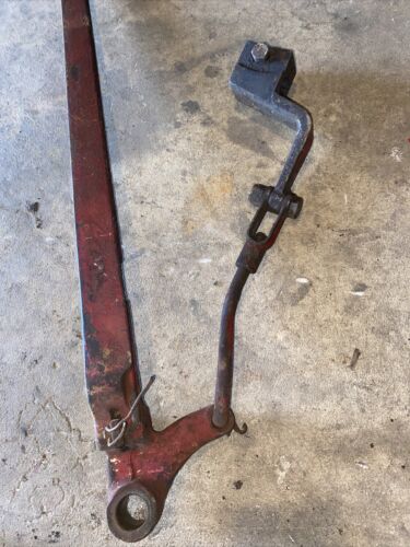 IH 373647R1 Handle International Harvester