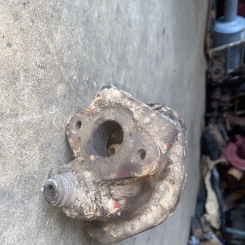Farmall 300 350 400 450 distributor housing