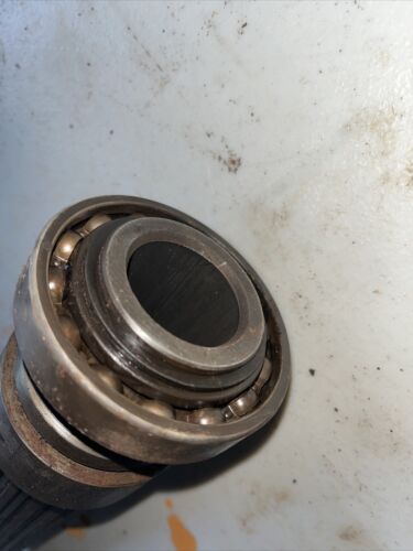 Farmall 400 450 560 RC IH Tractor transmission drive gear main shaft