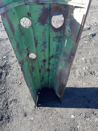 John Deere 320 40 420 hood Antique Tractor