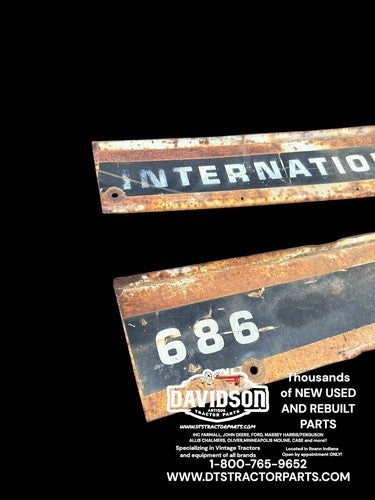 International 686 Hood Side Panels Pair Antique Tractor