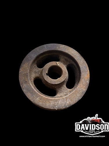IH International 154 Low Boy Pulley Antique Tractor