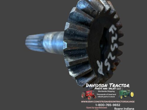 F2525R John Deere 720 730 PTO DRIVE SHAFT AND BEVEL GEAR Antique Tractor