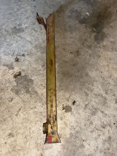 International 444 IH tractor ORIGINAL rear light wiring cover