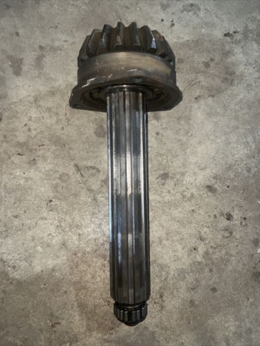 McCormick W6 WD6 Farmall Main Transmission/Pinion Shaft Antique Tractor 57271-DC